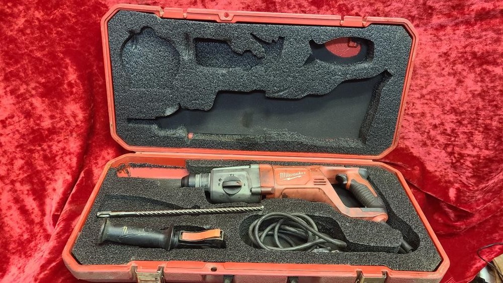 MILWAUKEE TOOLS 5262-21 ROTARY HAMMER