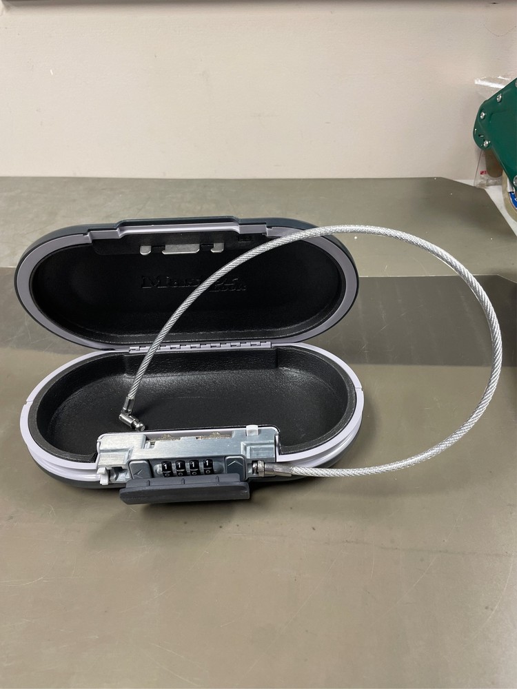 Master Lock 0.38 cu ft Combination Lock Black Personal Safe