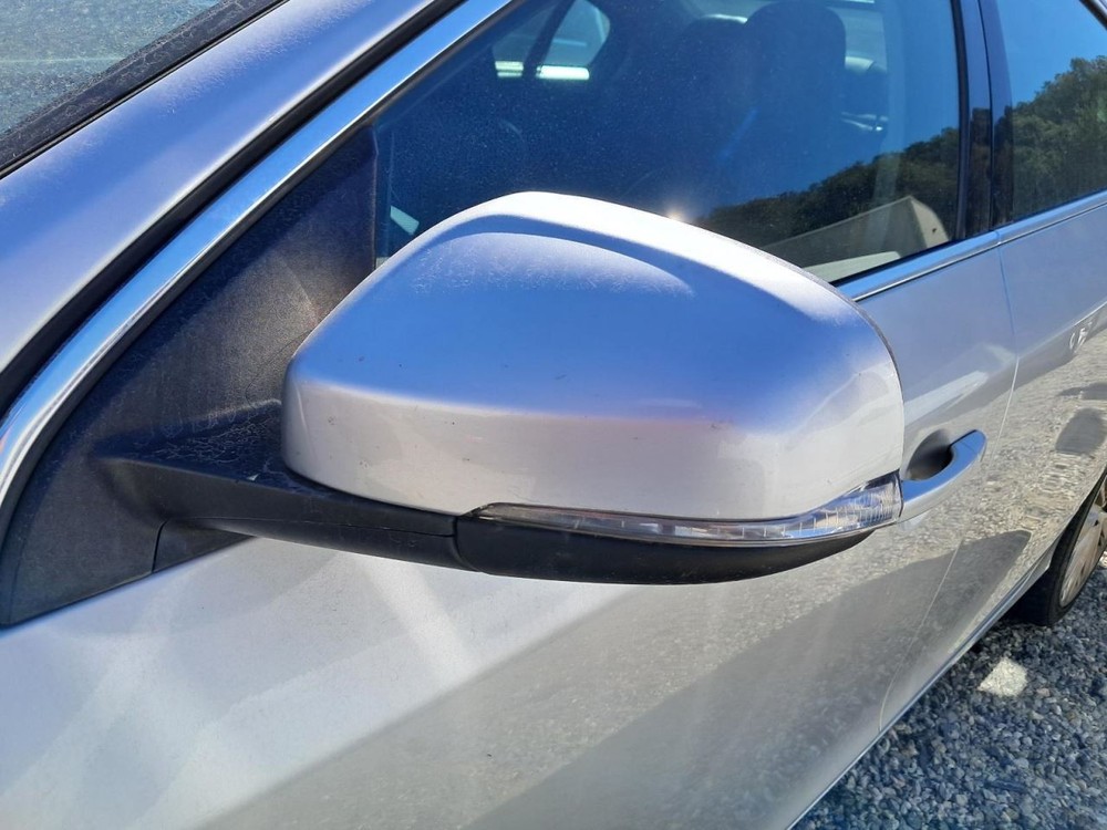 S60 2018 Glove Box 4843758