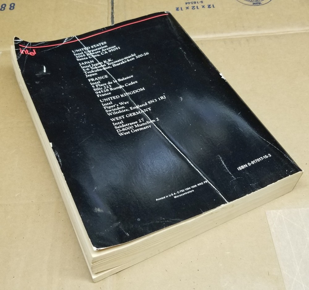 Original Intel Microcontroller Handbook 1985 ISBN 0-917017-15-3 reference book
