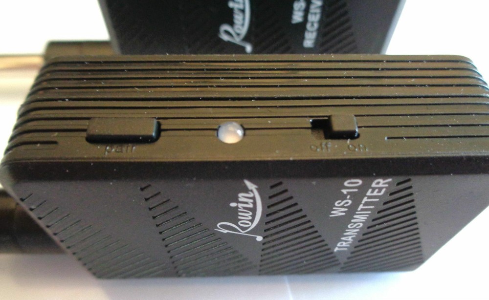 Rowin WS-10 Sky Plug Guit/Bass Wireless System Transmitter+ Receiver