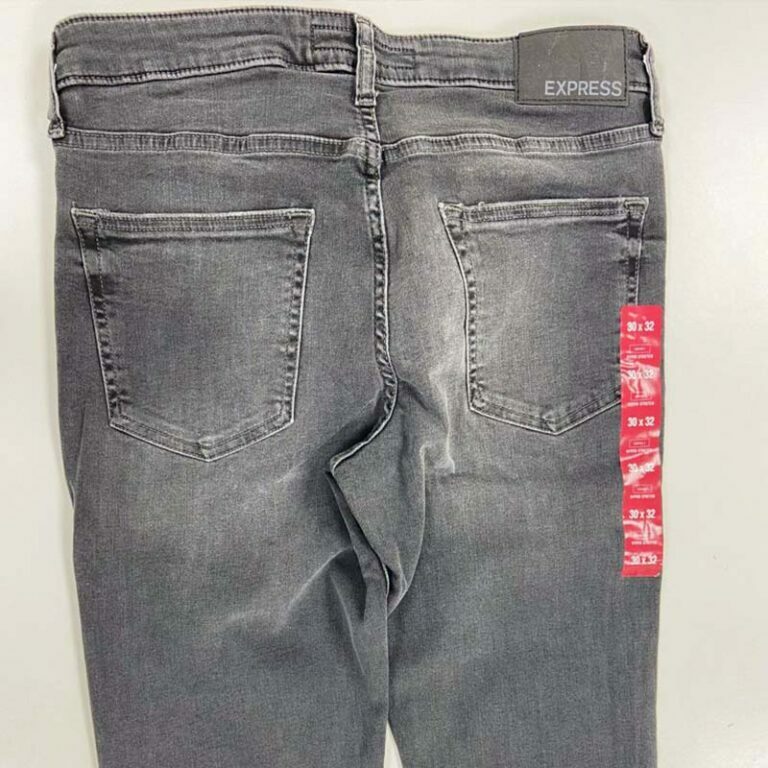 EXPRESS Jeans Mens Hyper Stretch Distressed Slim New without tag