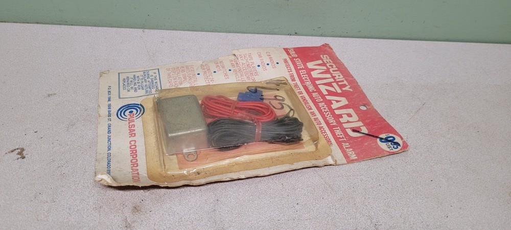 vintage security wizard auto theft alarm NOS in original packaging