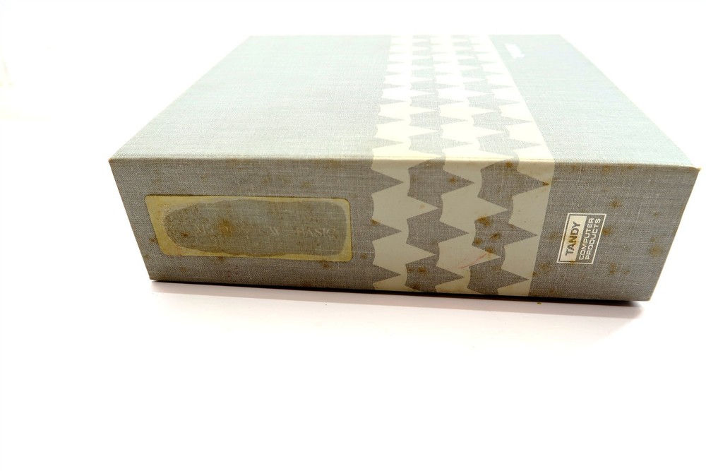 Tandy Computer MS DOS Manual Handbook in Binder Hard Case 25-4103 + Software
