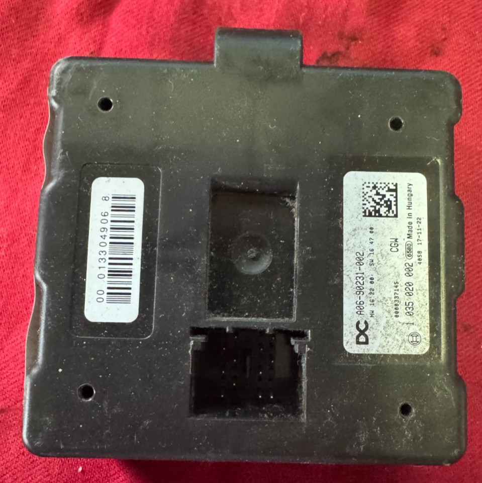 FREIGHTLINER CASCADIA ECU MAX GATEWAY CONTROL MODULE A06-90231-002
