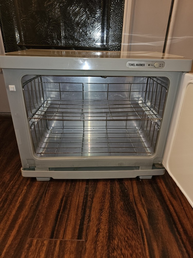 Ultra Violet Light Towel Warming Cabinet-Very Good