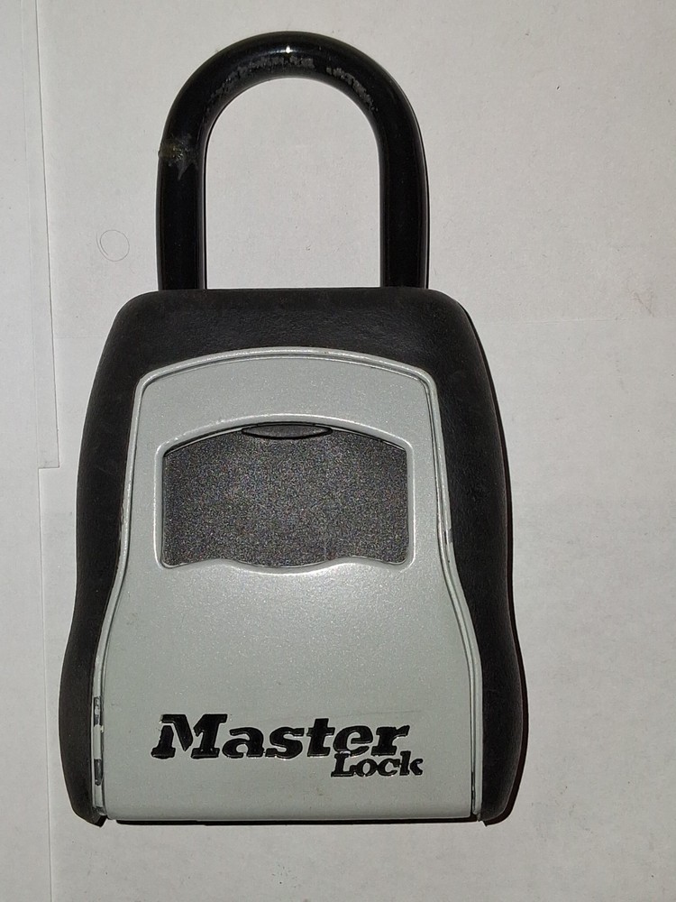 Master Lock 5400D Portable Lock Box
