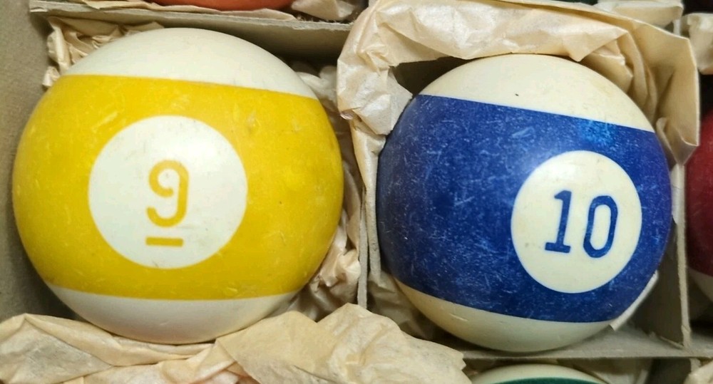 vintage billiard ball set