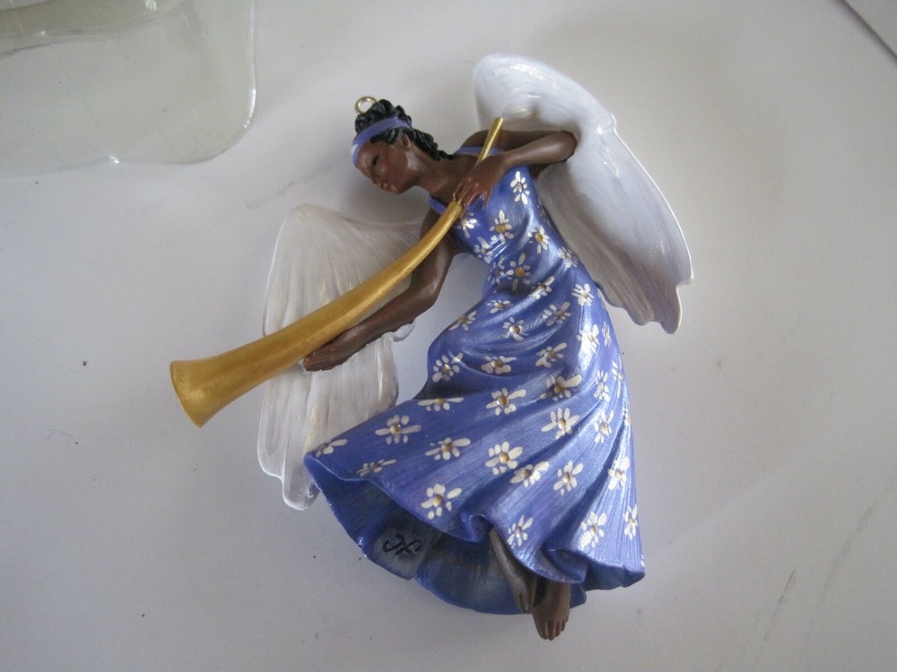 Hallmark A Joyful Noise Ornament 2004 EUC