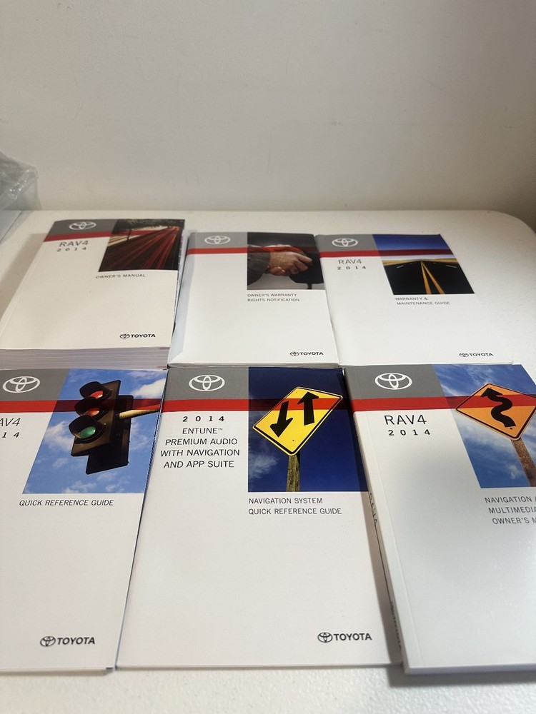 2014 Toyota RAV4 Owners Manual Set