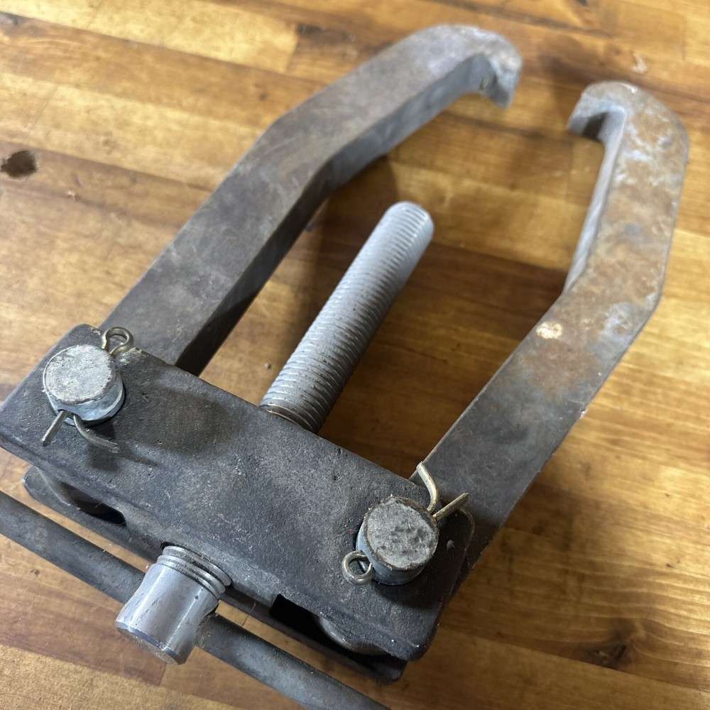 Large 18 Lb. Rod End Pitman 11.5 Inch Arm Puller Pulling Remover Removal Tool