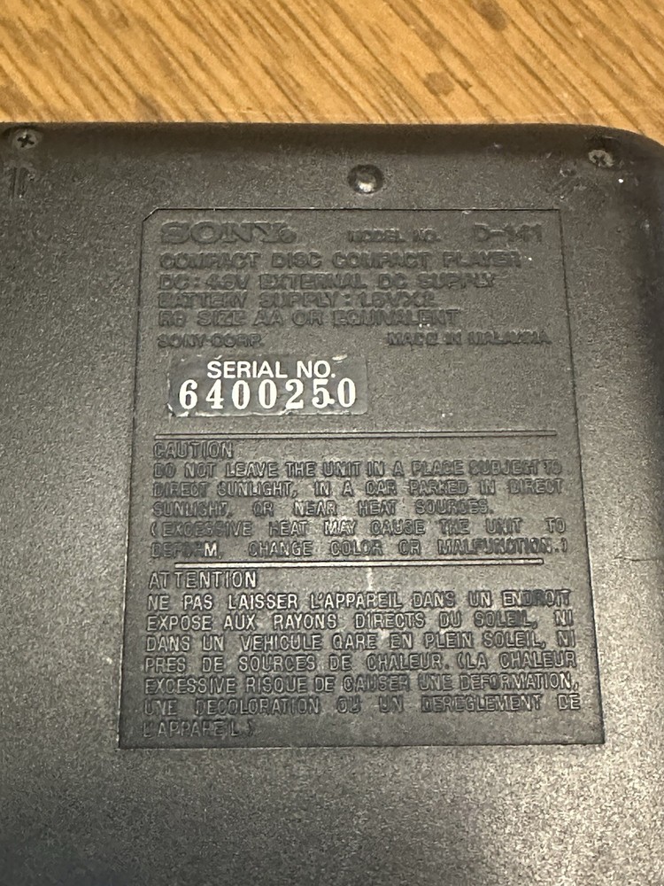 Sony Discman D-141 Portable Compact CD Player