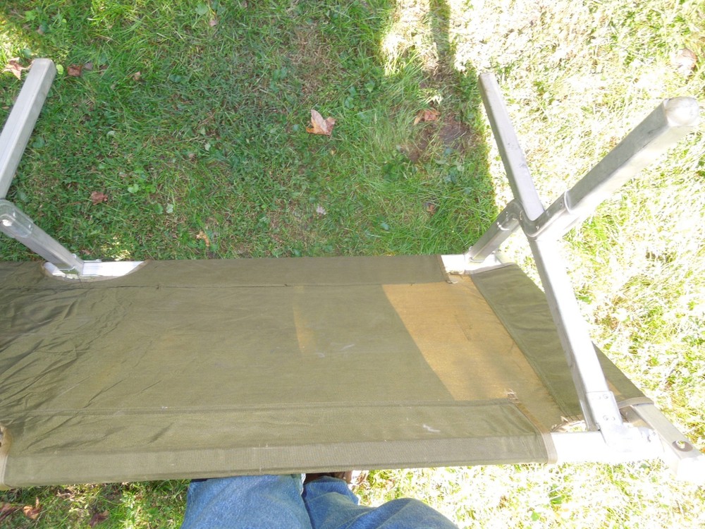 US Military Issue Compact Lightweight Foldable Aluminum Sleep Cot #3 Needs Work
