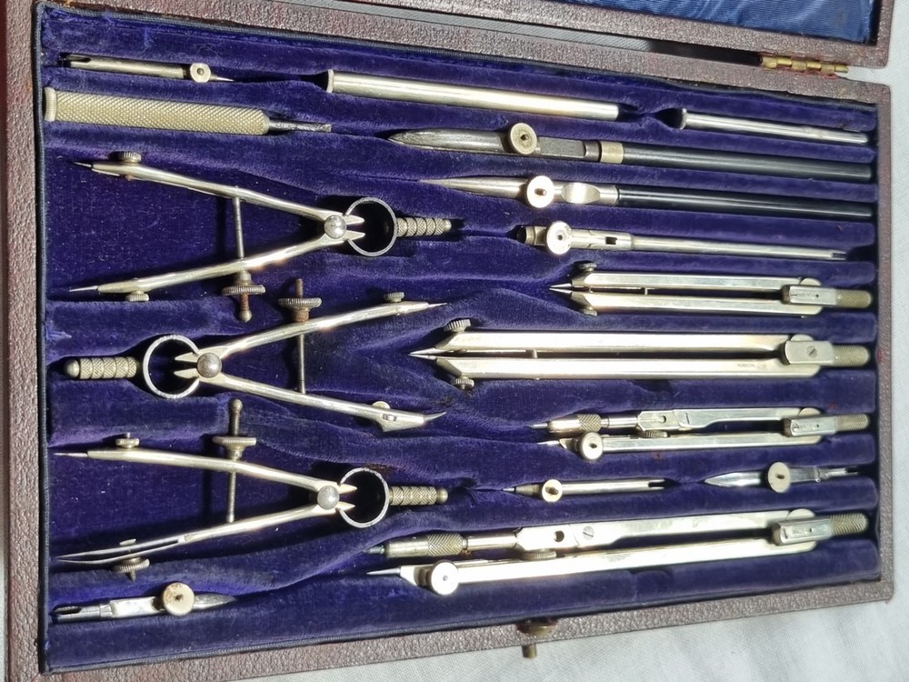 VINTAGE CASED SET HALDEN PREMIER DRAWING INSTRUMENTS FLAT PATTERN - BRITISH MADE