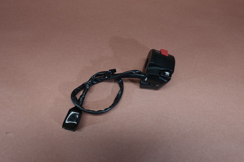 2013-2017 Kawasaki Ninja 300 EX300 Right Handlebar Stop Start Kill Switch