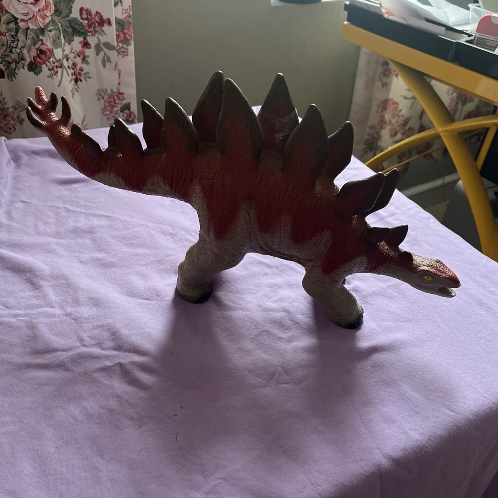 Realistic VTG Stegosaurus 2011 Dinosaur