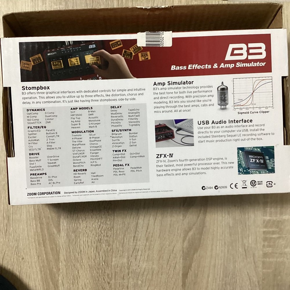 ZOOM B3 bass multi-effector