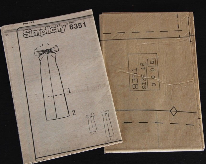 Simplicity Pattern 8351 Misses' Semi-fitted lined dress Size 12 Uncut