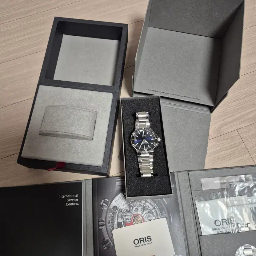 Oris Aquis Deep Blue 43.5mm Watch Official