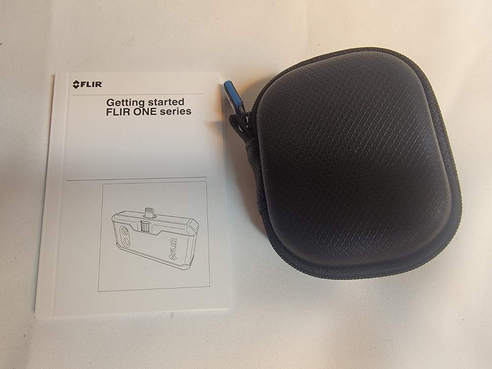 FLIR ONE Thermal Imaging Camera iOS iPhone/iPad Lightning- Open box