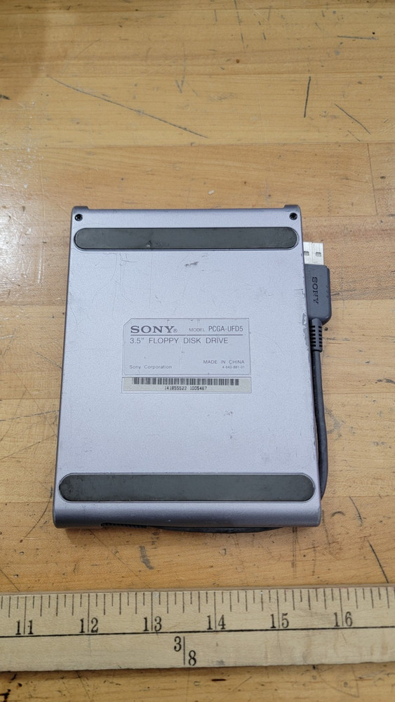 Sony VAIO USB Floppy Drive (PCGA-UFD5)