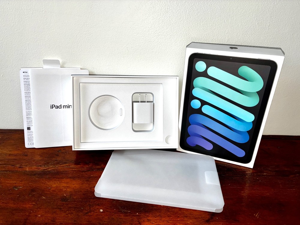 Empty Box for Apple iPad Mini (6th Gen.) 64GB Wi-Fi Space Gray with Inserts
