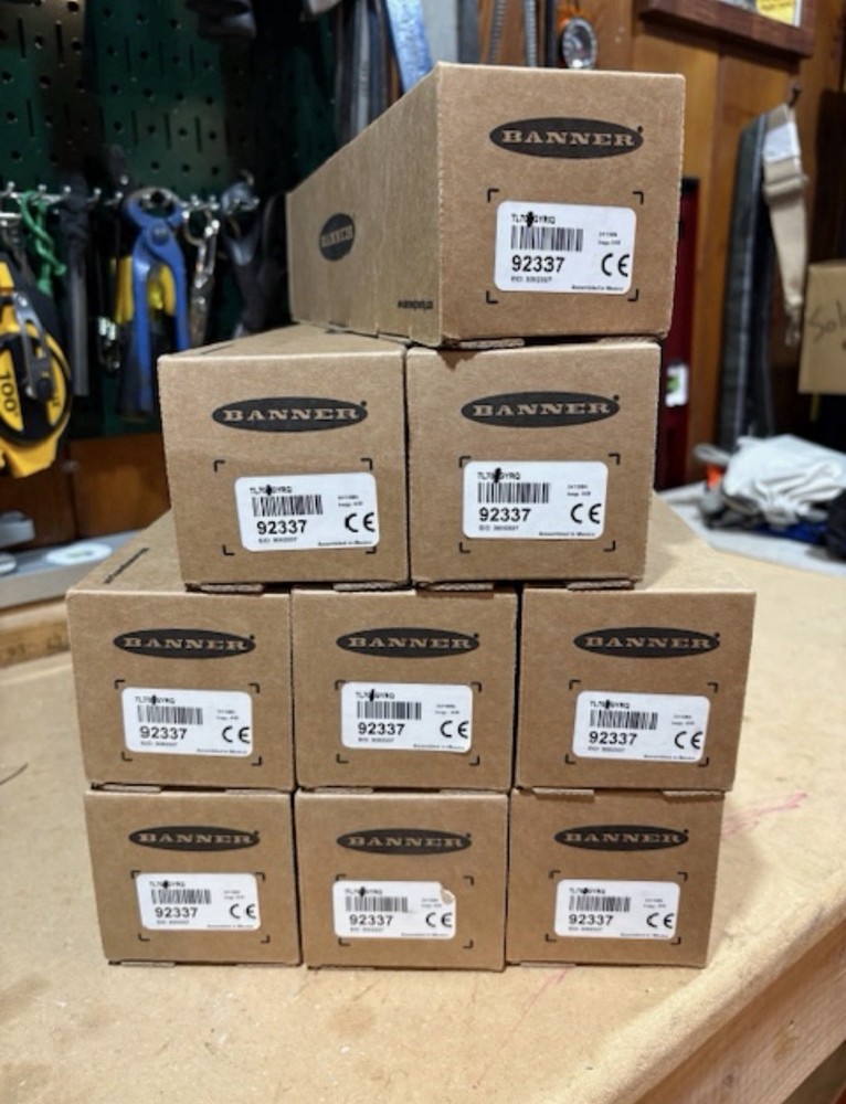 BANNER ENGINEERING STACK LIGHT - TL70GYRQ