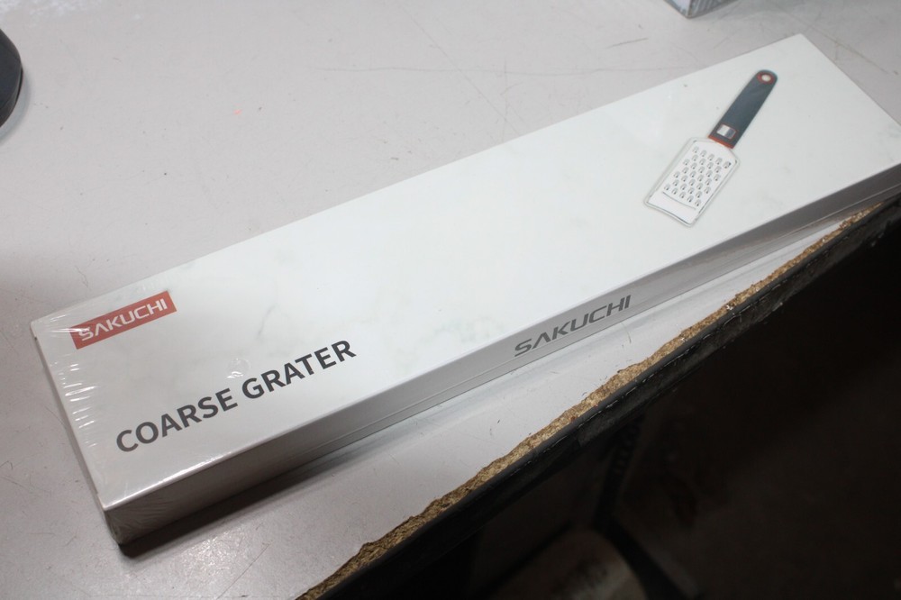 Sakuchi Coarse Grater - Black Handle - Stainless