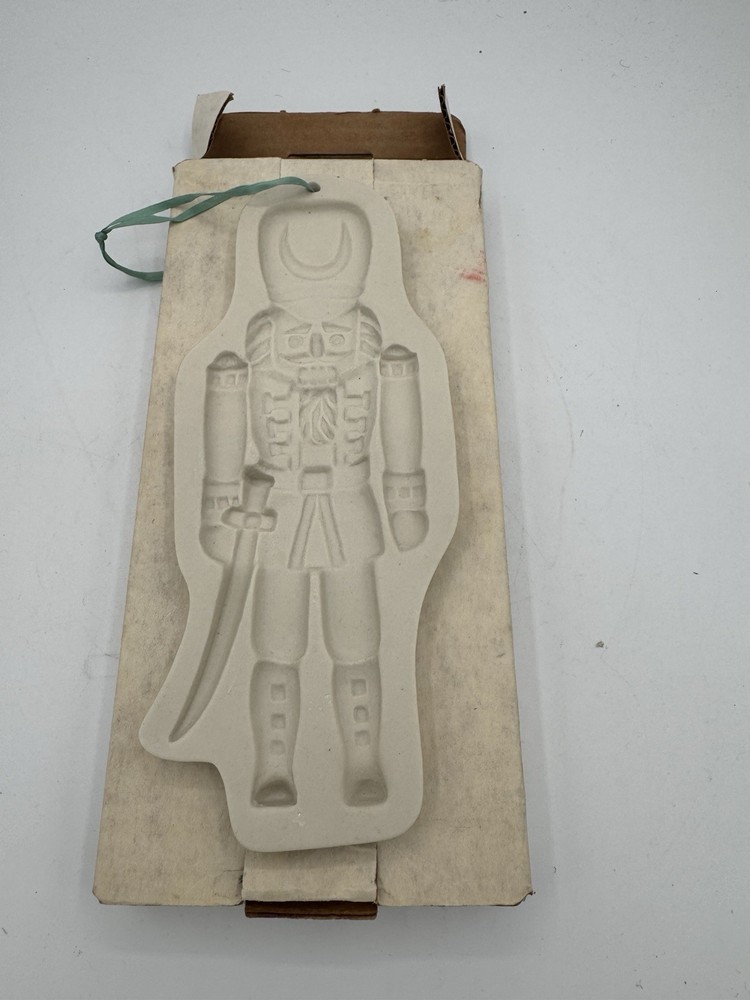 Vtg Hsrtstone Pottery Nutcracker Stonware Cookie Mold