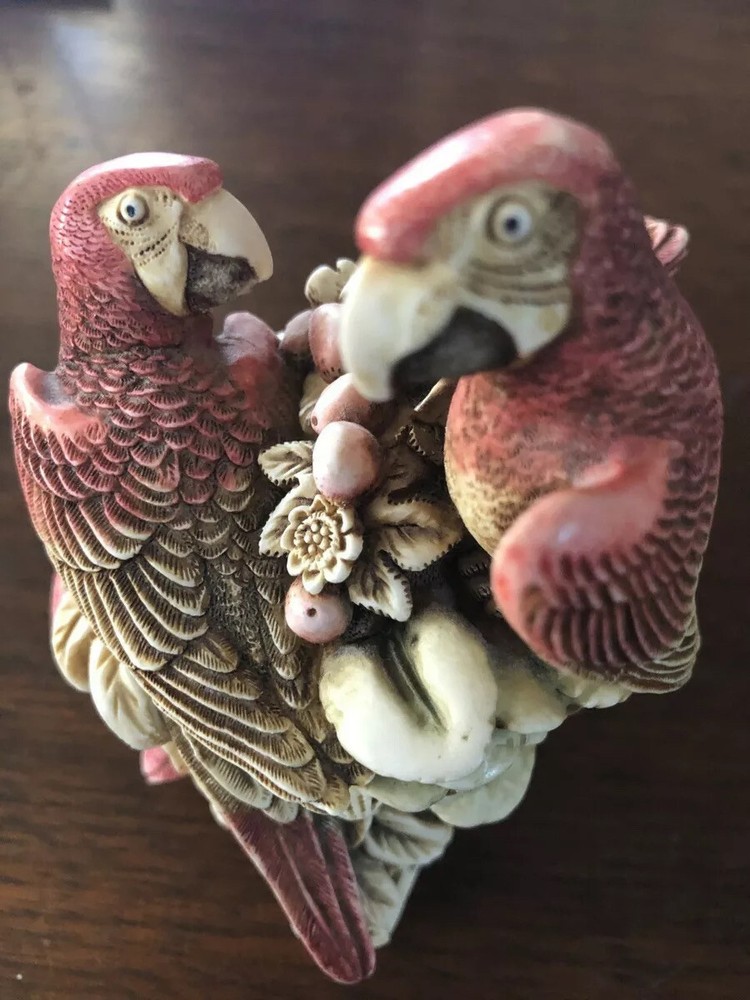 VINTAGE STACKABLE PARROTS.