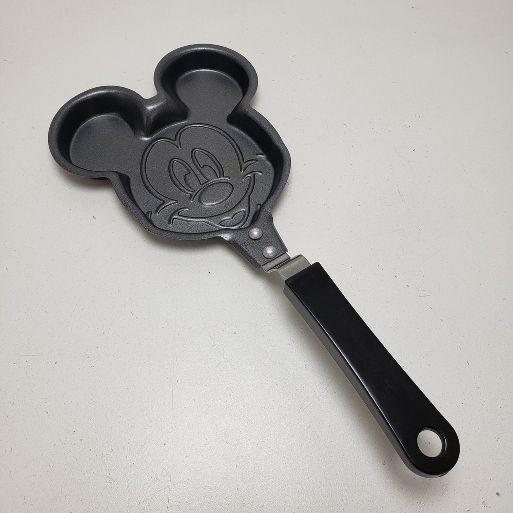 Disney Mickey Mouse Pancake Pan Spatula Kitchen Camping Cooking