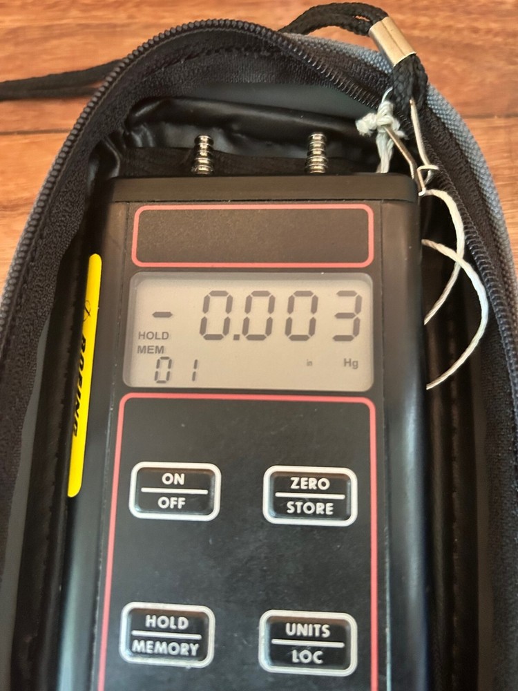 Dwyer 477 - 2 - FM Handheld Digital Manometer
