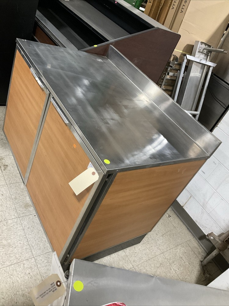 Duke Custom Refrigerated Cabinet Model RUF-48M