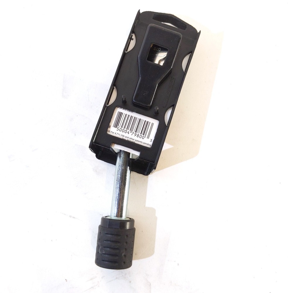 Class 2 Hitch Lock Fits 1-1/4" Hitch 1/2 Diameter