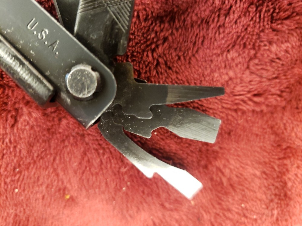 🔪🔪 Gerber Multi Tool Black Needlenose MP600
