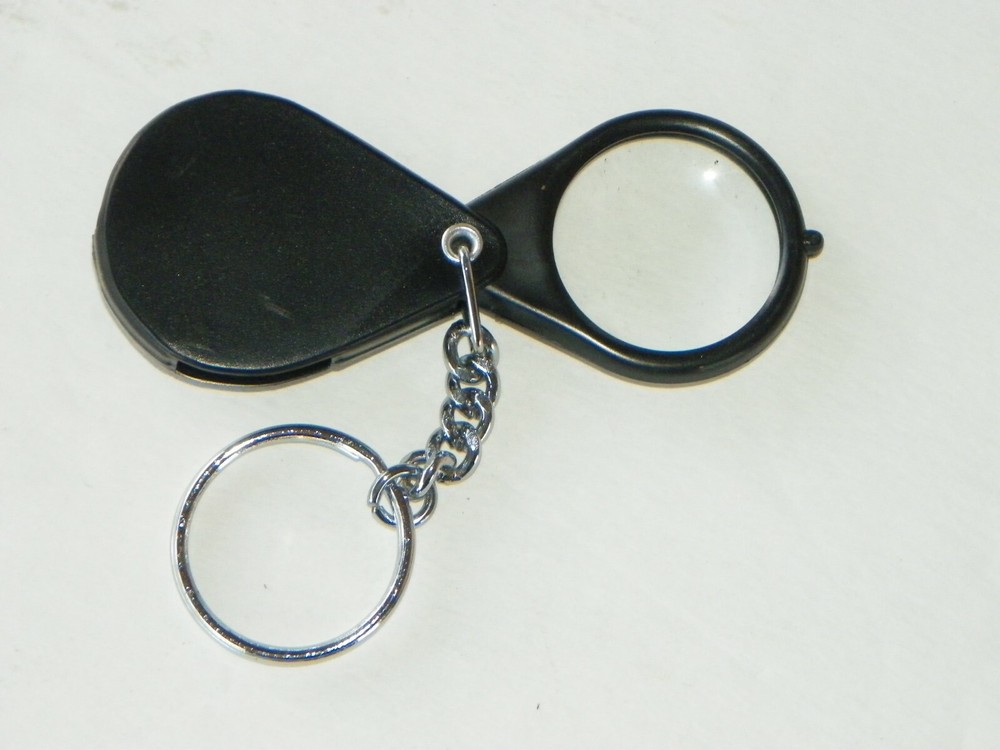 Ultra Thin 5X Folding Pocket Keychain Magnifier