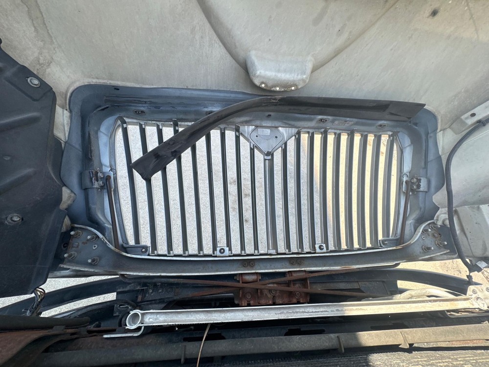 2002-2008 International 4300 Grille - Used