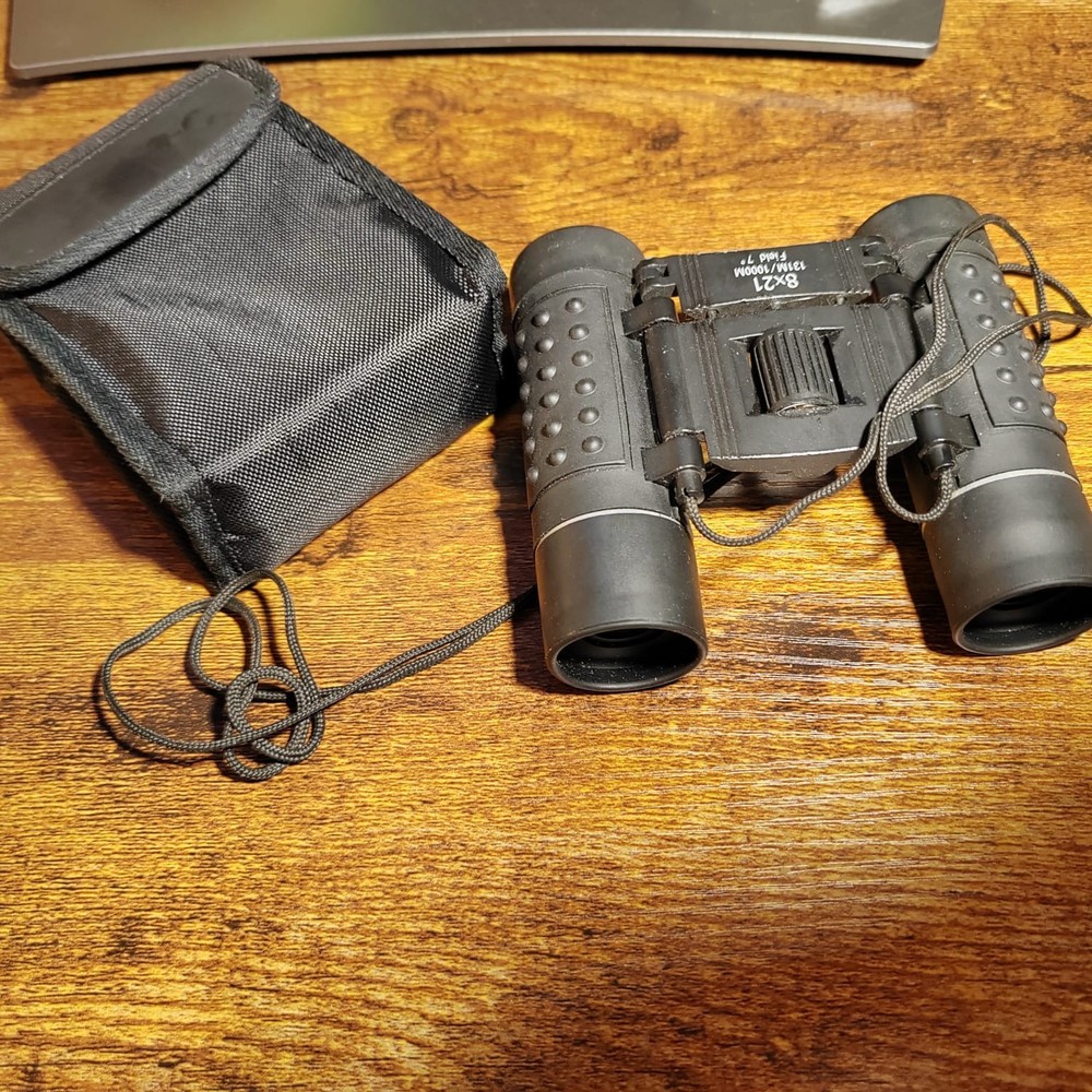 Compact Folding Binoculars 8x21 Field 7° 131m/1000m w/ Carry Case