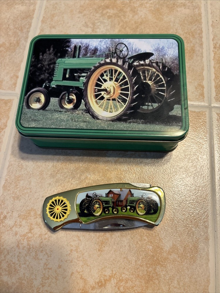 John Deere Knife In Tin