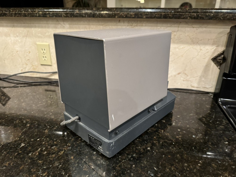 ABE 700 Electric Document Perforator