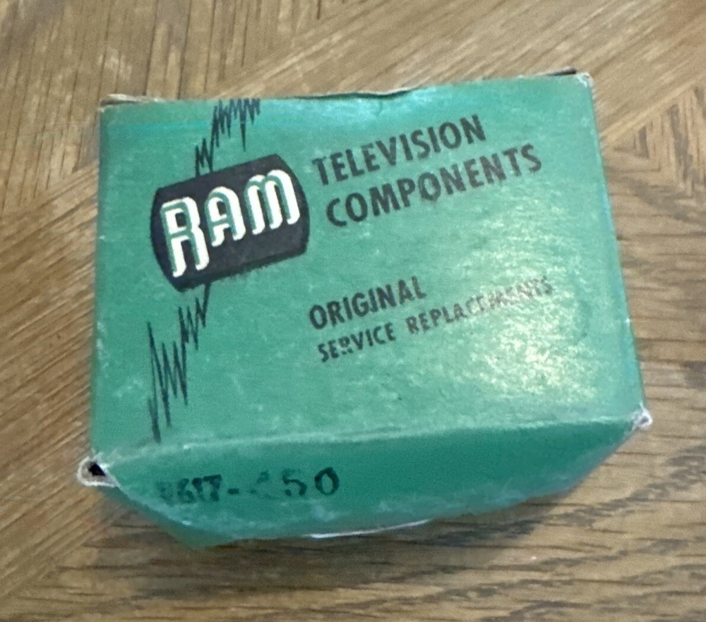 RAM TELEVISION COMPONENTS V403 Vintage Vertical Blocking Osc. Pri.: sec 1:4 NOS