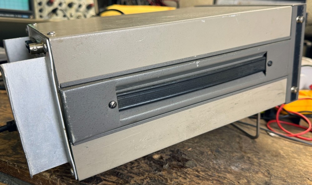 Boonton 4200 RF Microwattmeter Power Meter Powers On No Probe AS-IS