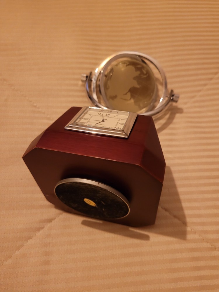 CRYSTAL GLOBE WITH ANALOG CLOCK IN WOOD BASE