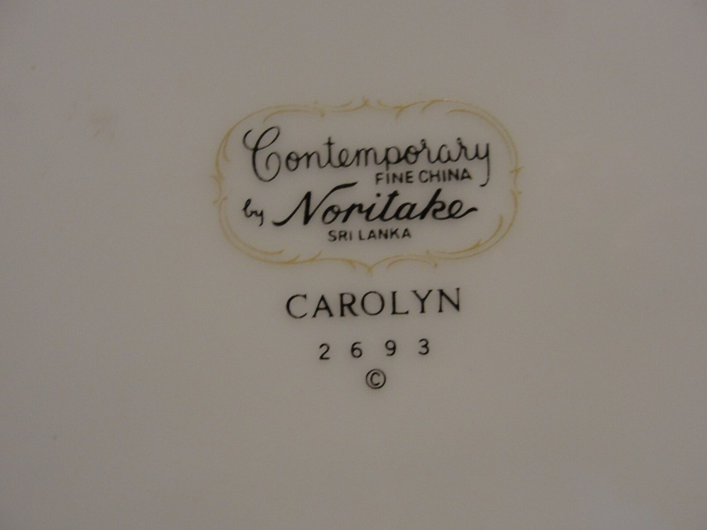 NORITAKE CAROLYN 4- 5 PIECE SETTING 20 PIECES