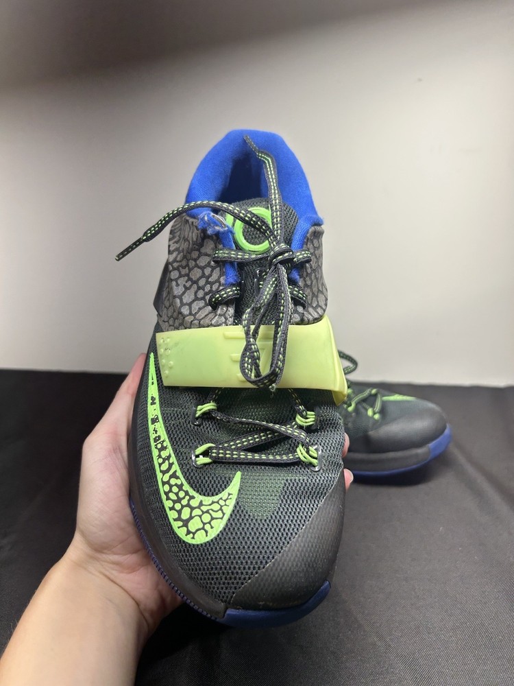 Boys 6.5 Nike KD 7 Electric Eel