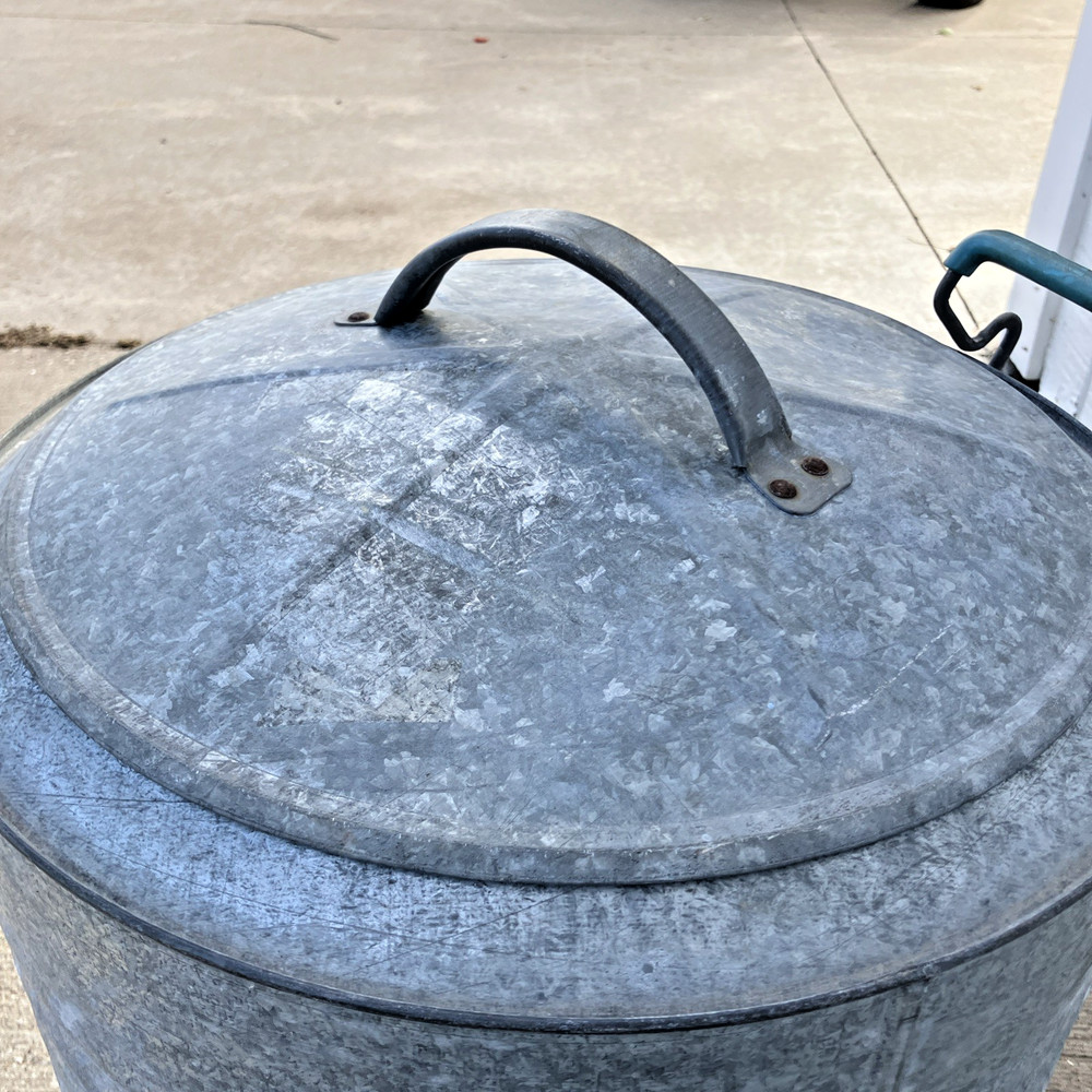 Vintage 10 Gallon Arctic Boy Galvanized Cooler