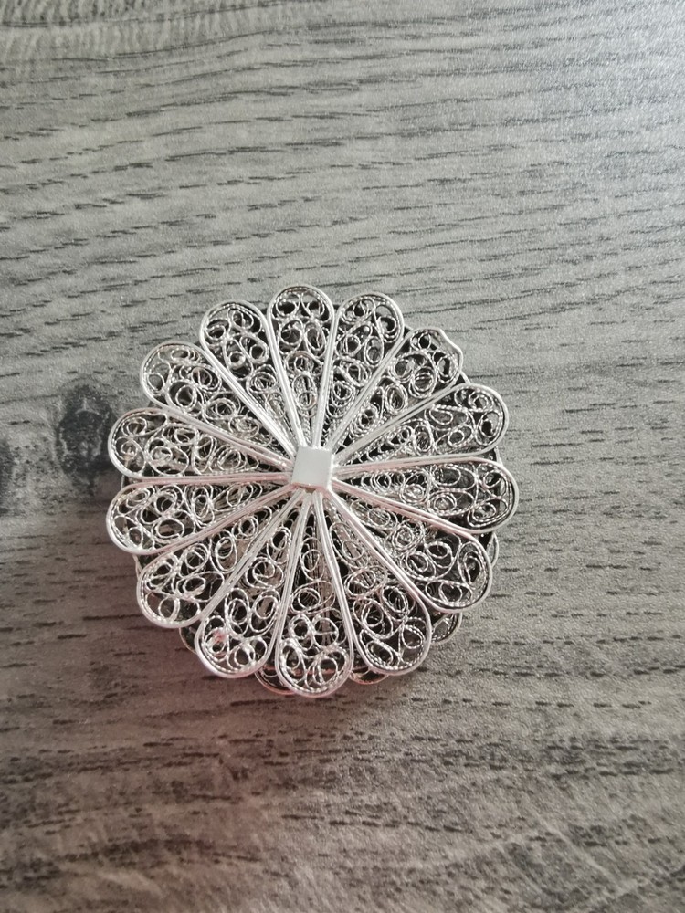 Antique Filigree Silver Hinged Snuff Pot