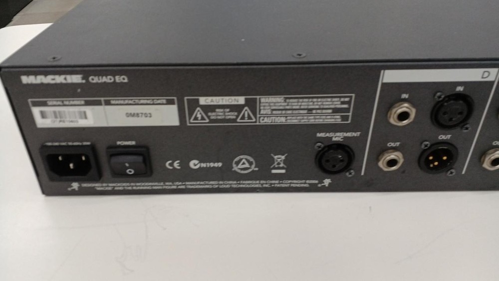 MACKIE QUAD EQ Digital 4-Channel Rack Equalizer