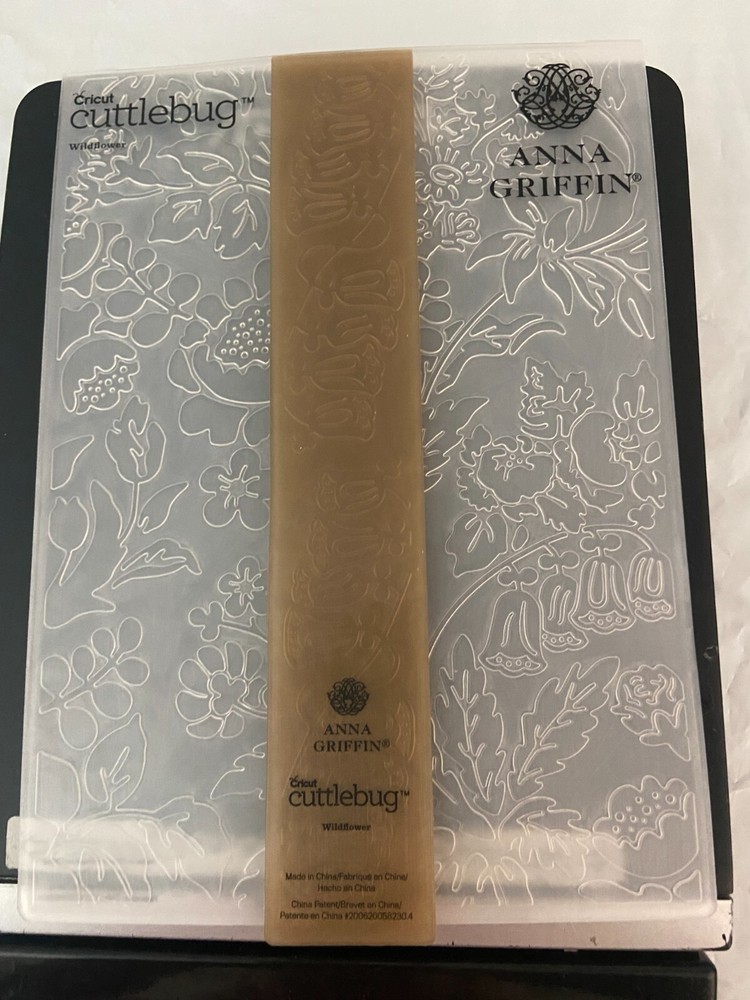 Cricut Cuttlebug Anna Griffin Embossing Folder & Border-SPRING