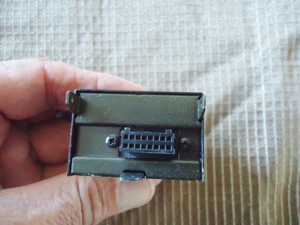 SONY DC-37 NO. 74302 POWER UNIT FOR CAMERA.